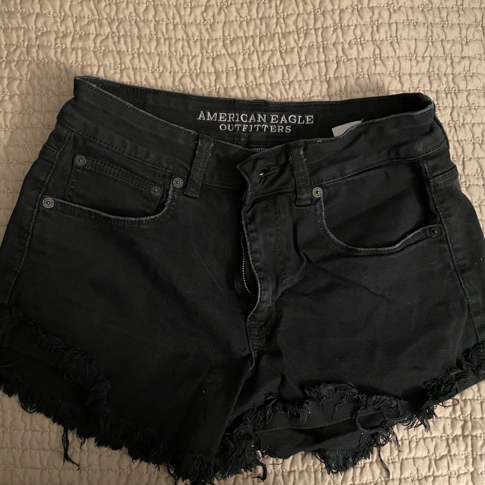 American Eagle distressed High waisted size 8